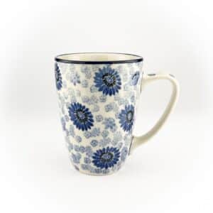 kubek do kawy, ceramika bolesławiec, kubek niebieskie kwiaty, elegancki kubek