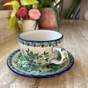 Filiżanki, filiżanki do kawy, filiżanki do herbaty, filiżanki w kwiaty, filiżanka ze spodkiem, porcelana filiżanki, ceramika bolesławiec, polska ceramika,