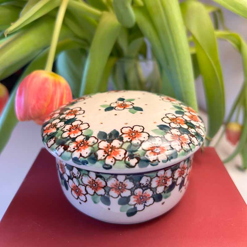 Bolesławiec, Ceramika Bolesławiec, ceramika bolesławiec sklep internetowy, Polish pottery, Bolesławiec pottery, Bolesławiec ceramics, ceramic artistic Boleslawiec, Kubki bolesławiec, bolesławiec kubki, kubki boleslawiec, Boleslawiec kubki, bolesławiec, ceramika bolesławiec, półmisek Bolesławiec, miska Bolesławiec, kubek, bolesławiec, bolesławiec sklep, ceramika, filiżanki bolesławiec, kubki bolesławieckie, porcelana bolesławiec, polska ceramika, ceramika bolesławiecka, boleslawiec, filiżanka espresso, miska ceramiczna, miski, miski bolesławiec, talerz ceramiczny, talerze deserowe, talerz śniadaniowy, talerze bolesławiec, garnek hermetyczny, garnek do kiszenia, maselnica ceramiczna, maselnica, bolesławiec sklep, ceramika z boleslawca, kubeczki bolesławiec, ceramika z bolesławca, maselnica wodna, maselnica francuska, maselnica hermetyczna, formy do pieczenia, forma ceramiczna do pieczenia, ceramika z Boleslawca, kwiaty ceramiczne