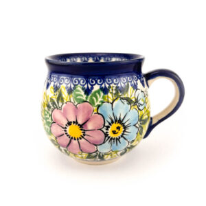kubek bolesławiec 300 ml, kubki ceramika Bolesławiec, zdobienie w fioletowe i niebieskie kwiaty